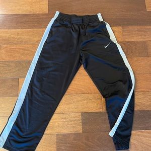 Nike elastic waist sweatpants